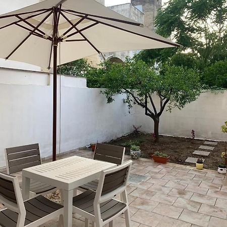 Origini - Apartment With Private Garden Lecce Exterior foto